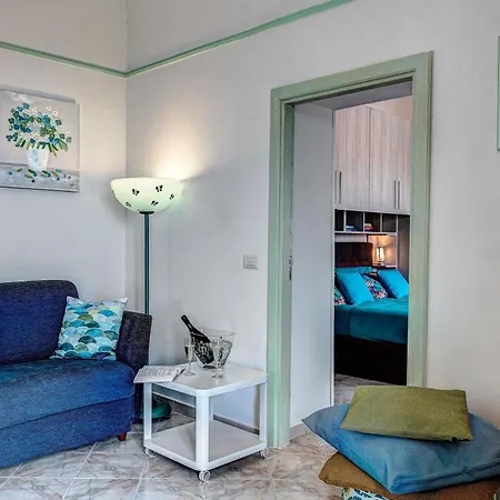 Дом отдыха Domus Smeraldo Terrace And Sea View Amalfi Coast Масса-Лубренсе